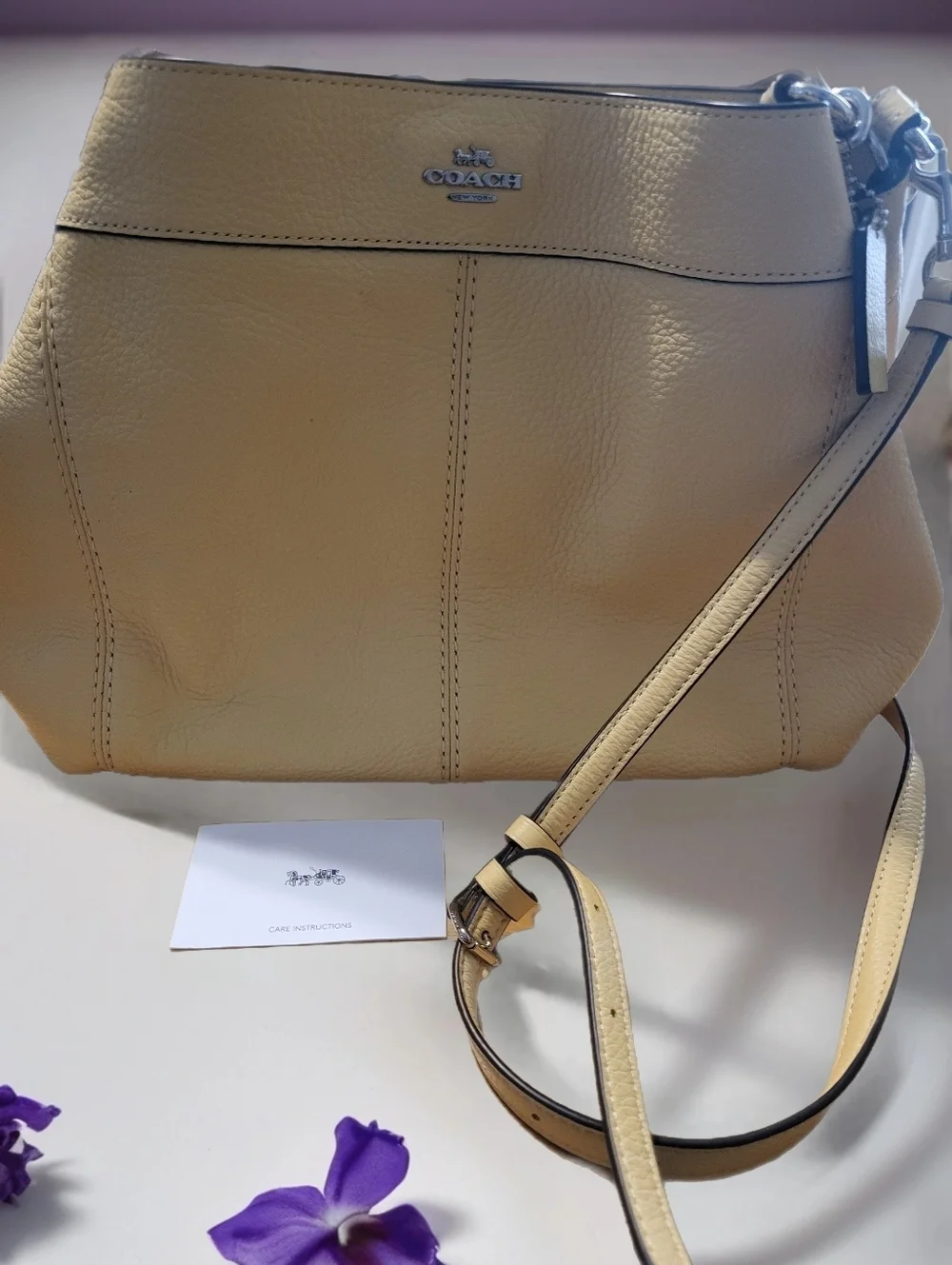 COACH Small LEXY Refined Pebbled Leather. RARE CANARY YELLOW. CROSSBODY INCLUDED